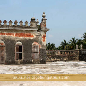 Sau rajbari roof